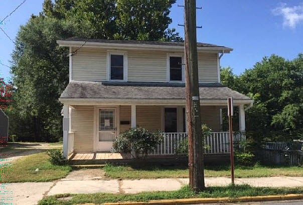 1st image of 314 E 6th St