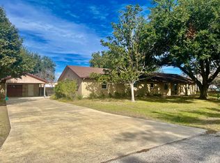 213B Crest Circle Dr, San Marcos, TX 78666