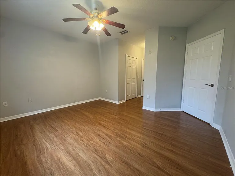 9507 Amberdale Ct #201 — Photo 4