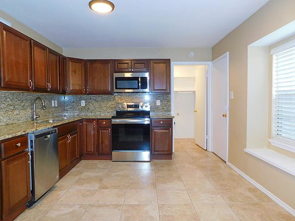 5th image of 5808 Trego Cir