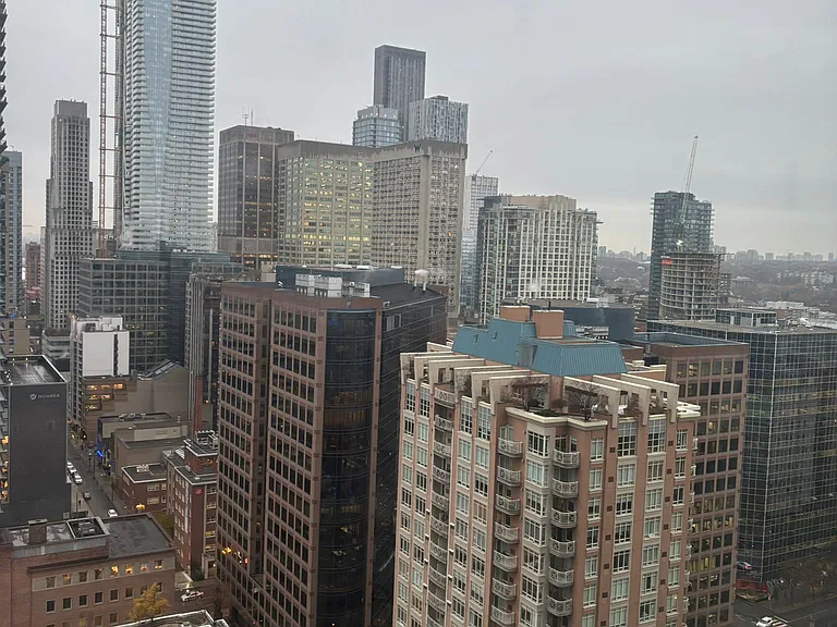 110 Charles St E #2807 — Photo 13