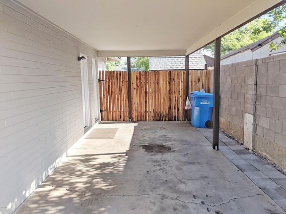 3rd image of 3838 W Earll Dr