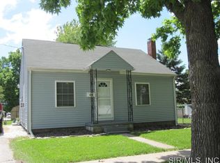 304 W Arch St, Jerseyville, IL 62052