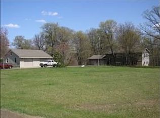 39423 Homestead Ave, North Branch, MN 55056