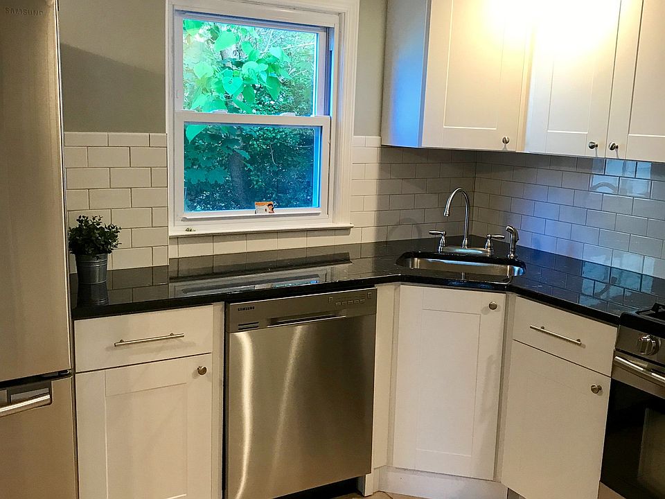 2nd image of 169 Prospect St