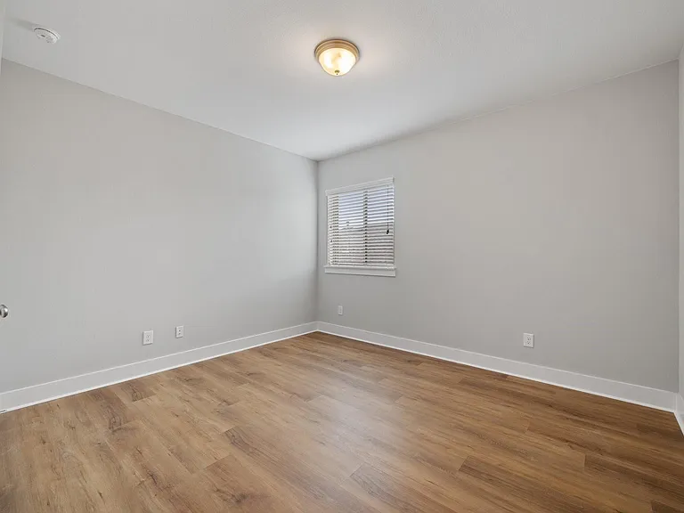 18419 Blue Hollow Heights Dr — Photo 14