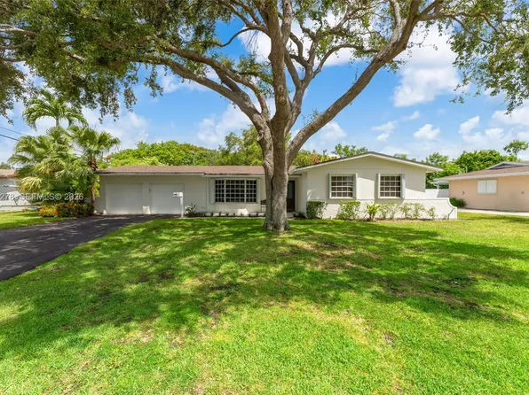 9121 Ridgeland Dr, Cutler Bay, FL 33157