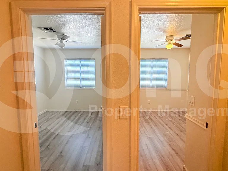 25 W 16th Ave — Photo 9