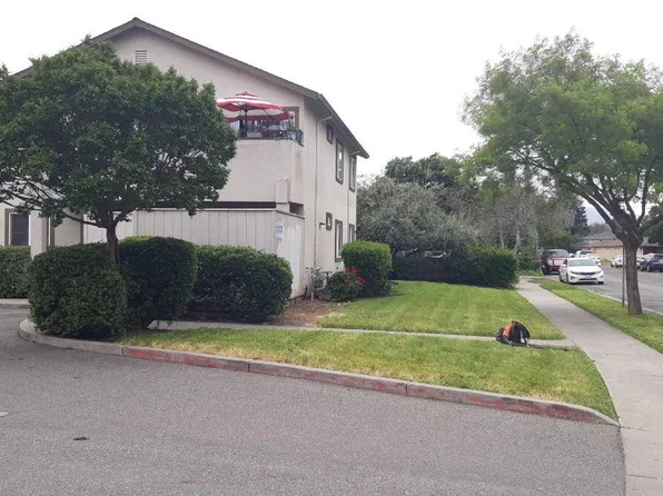640 E 8th St APT 204, Gilroy, CA 95020