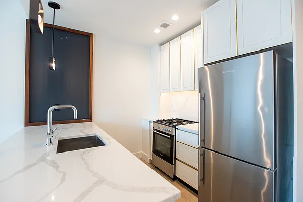 Rented by Bushburg | media 8