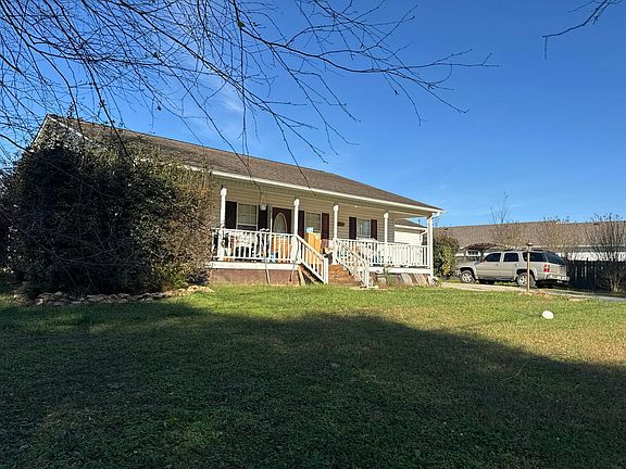 3rd image of 418 Allen Rd