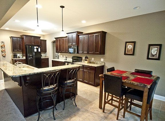3rd image of 1074 Lake Moultrie Dr