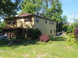 75 N Lawn Ave, Elmsford, NY 10523