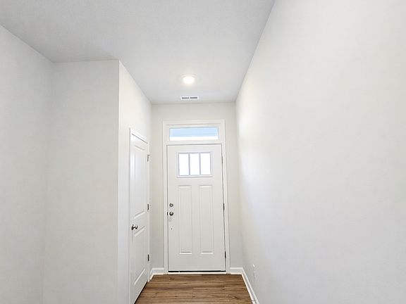 4th image of 2734 Lehigh Rd #39