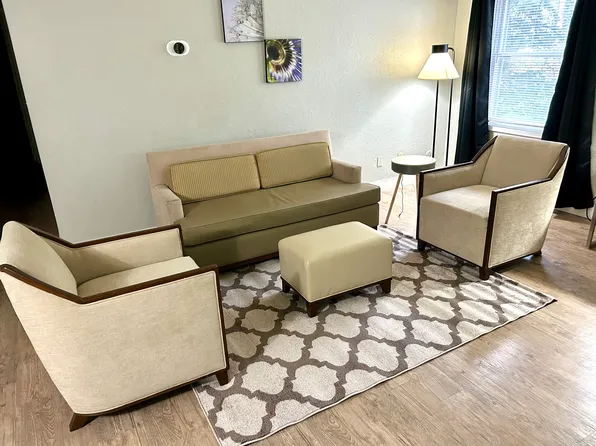 4028 N Illinois Ave, Peoria Heights, IL