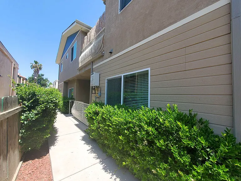 12550 Laurel St — Photo 26