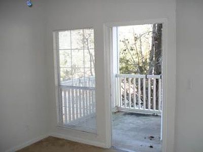 4th image of 700 Daniel Ellis Dr APT 2207