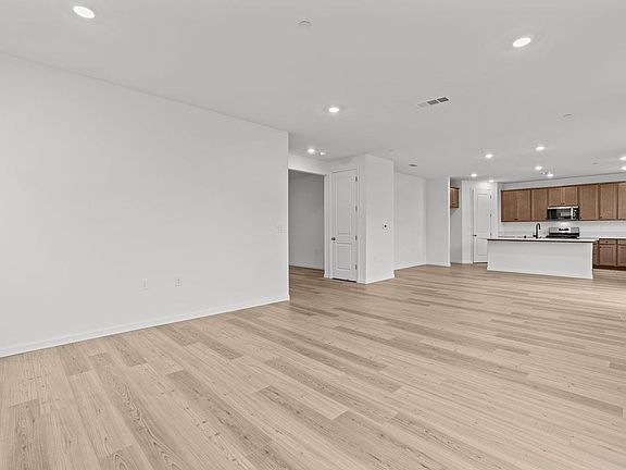 2nd image of 475 Brachetto Ln