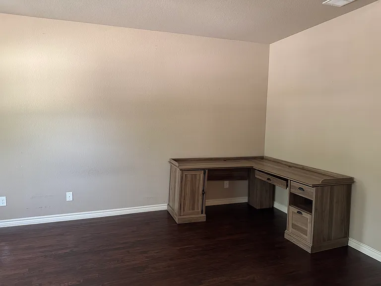 2116 Megan Creek Dr — Photo 8
