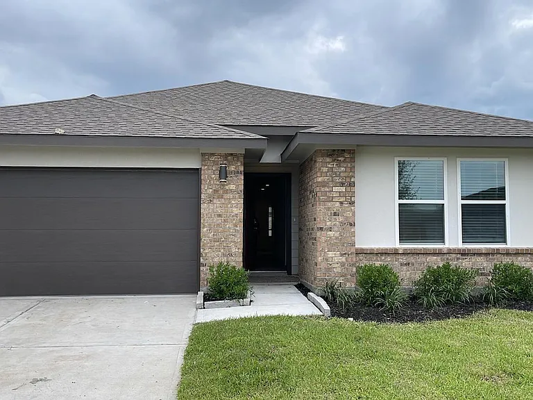 827 Silver Kettle Dr — Photo 1