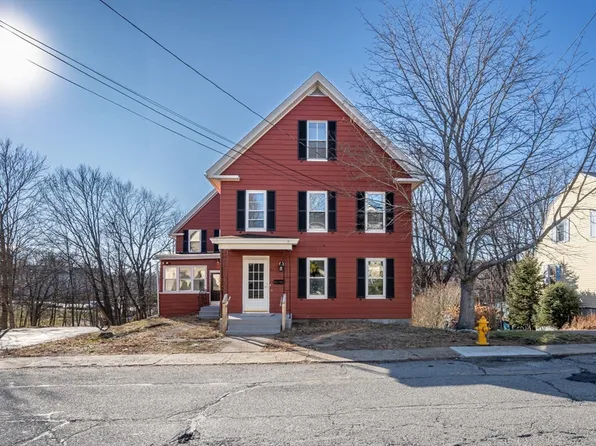 89 Maple St, Gardner, MA 01440