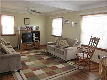 2nd image of 33518 Willowick Dr