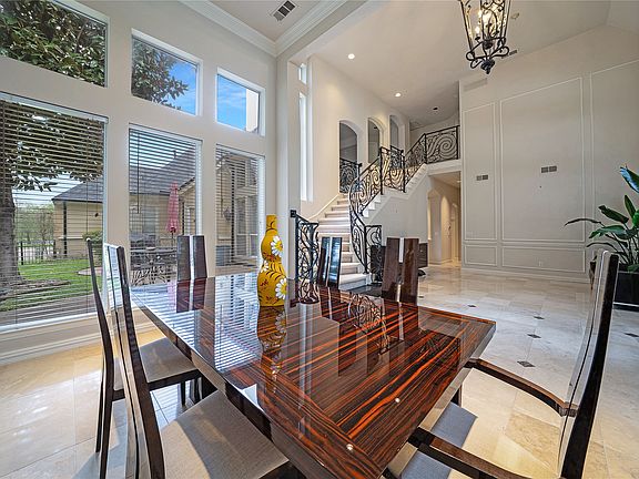 5th image of 18403 Gibbons Dr
