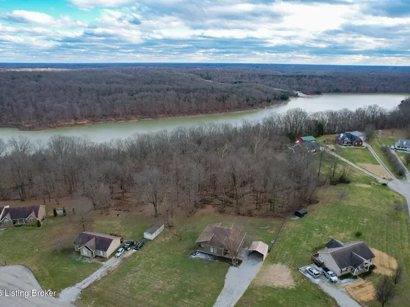 44 Pioneer Dr, Taylorsville, KY 40071