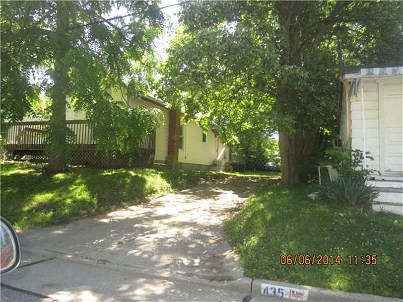 2nd image of 433 Dell St