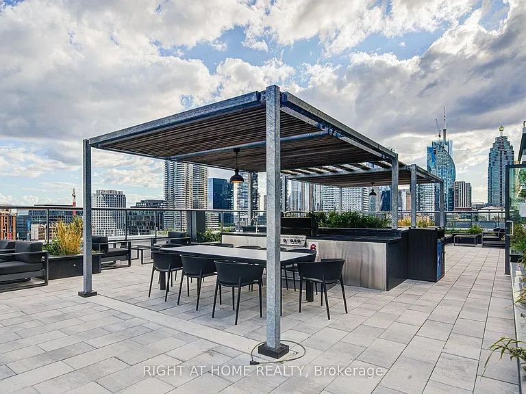 70 Princess St #2815-E — Photo 3