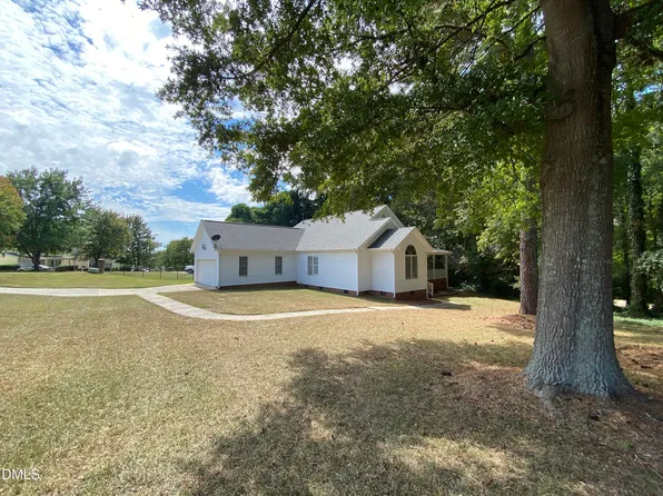400 Westminster Dr, Clayton, NC 27520