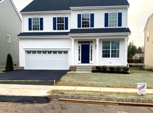 37 Misty Meadow Ln, Hamilton, NJ 08619