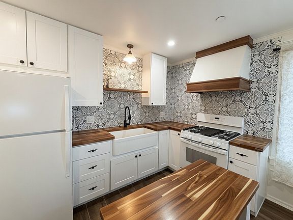 4th image of 375 Blumel Rd