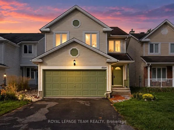 6524 Tooney Dr, Ottawa, ON K1C 7H1