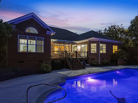 5th image of 1201 Shining Water Ln