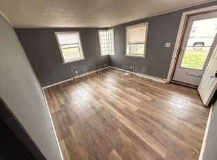 221 W Way St, Barberton, OH