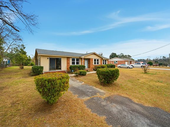 2nd image of 507 Mimosa Dr