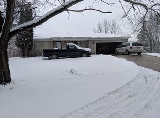 1330 Trio Hill Rd, Lakeville, MI 48367