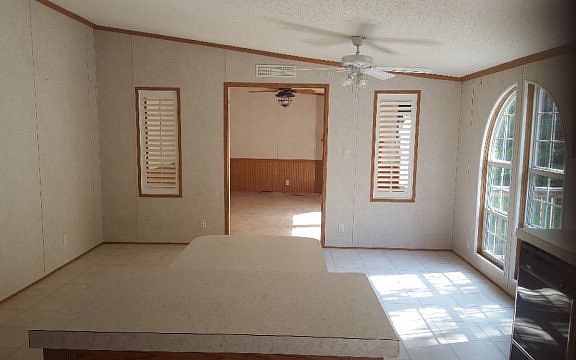 5th image of 219 Red Fox Dr