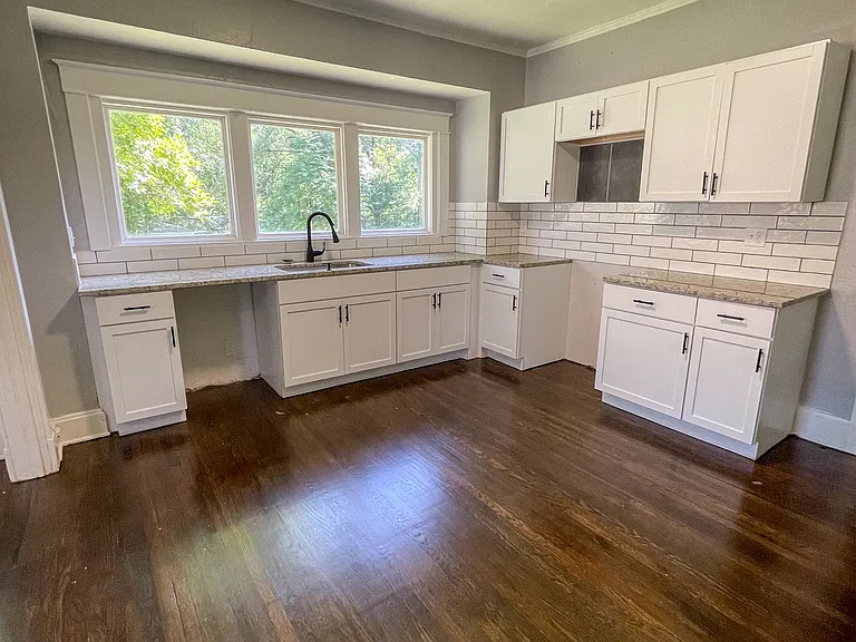 8316 Highland Ave — Photo 7