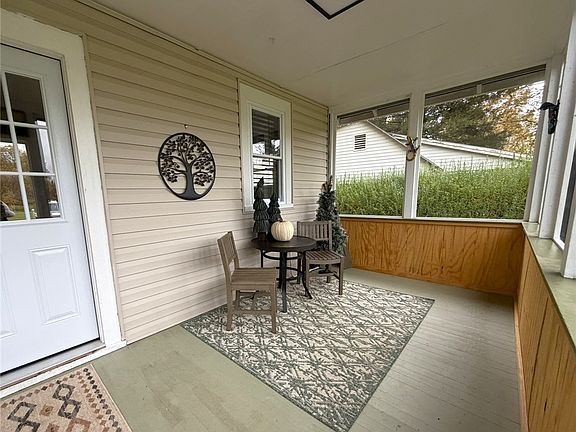 4th image of 555 Brigade Ln
