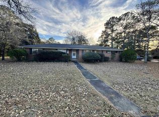 501 Pinecrest Dr, Warner Robins, GA 31093