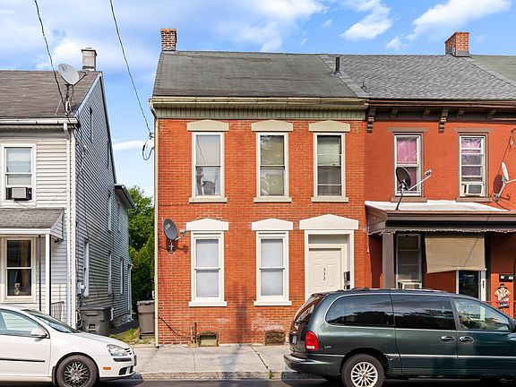 2nd image of 532 N 10th St Unit 1