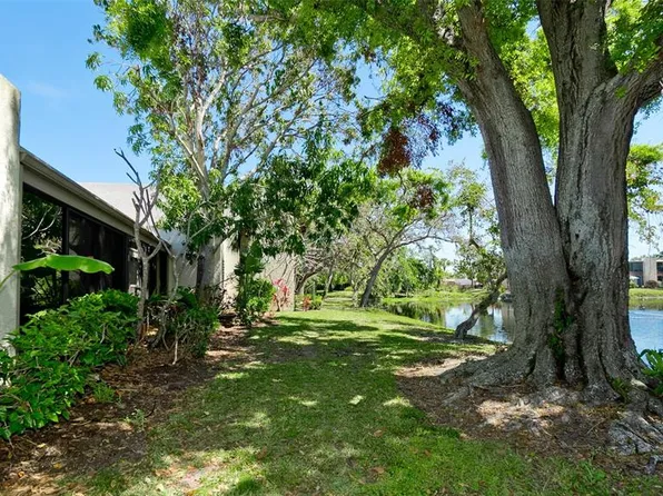 631 WOODLAWN DRIVE, BRADENTON, FL 34210