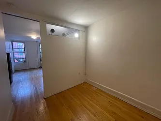 Rented by Realty Advisors Group