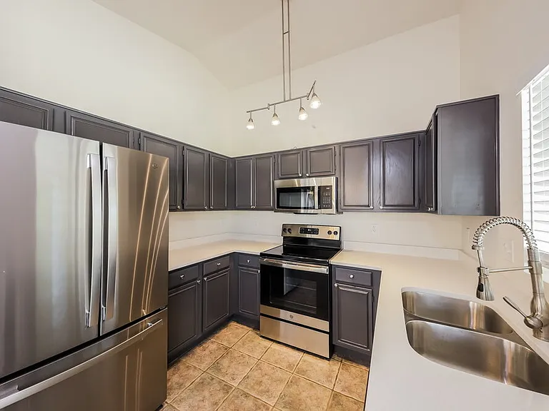 8449 W Wethersfield Rd — Photo 9