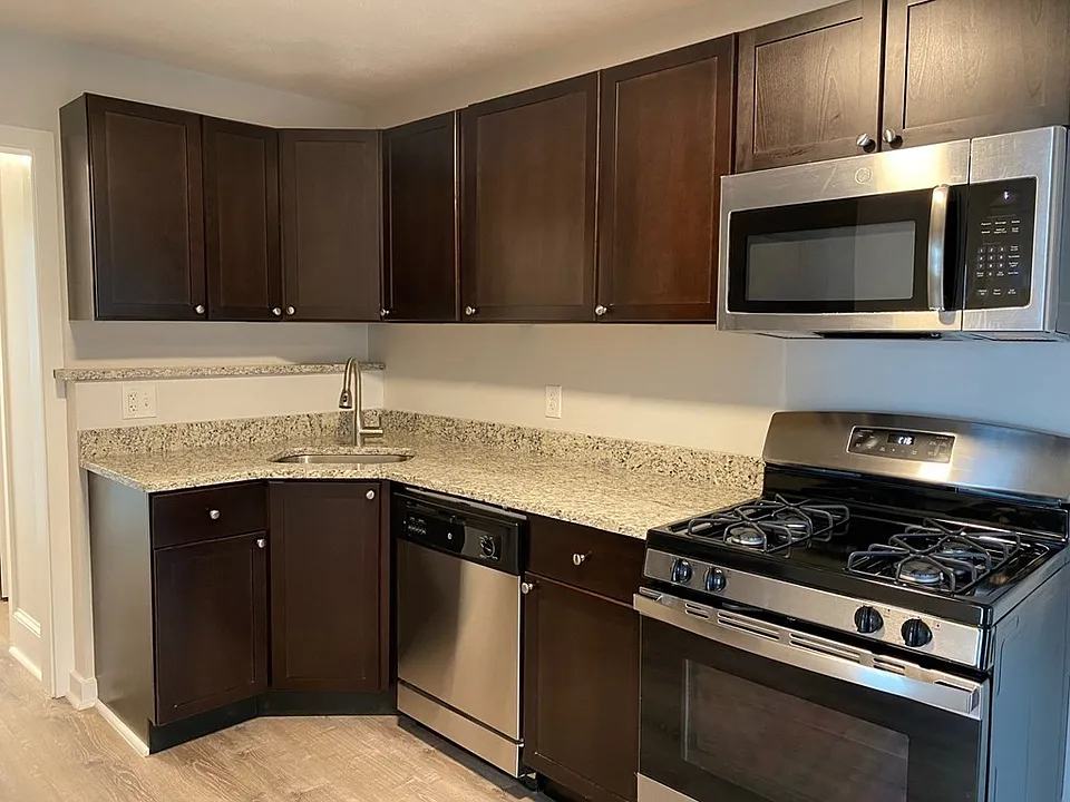 200 Congress Ave #3