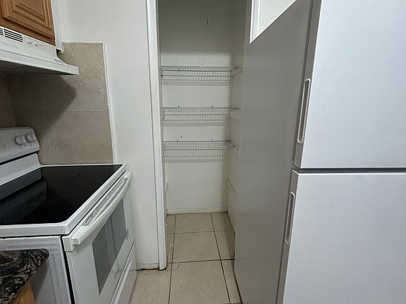 4th image of 1220 NE 110th Ter Trlr B