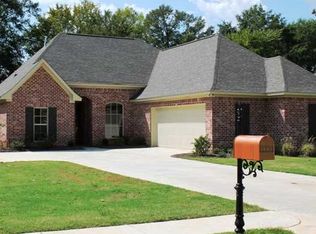 113 Rhodes Ln, Canton, MS 39046