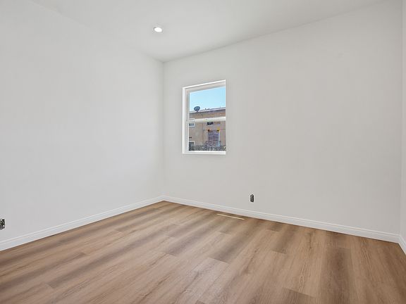 5th image of 1412 1/2 N Hazard Ave #A